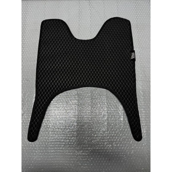 Hero Dash 110 Paspas (Siyah Zemin Siyah Kenarlı)