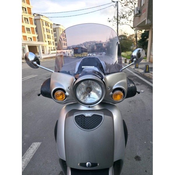 Aprilia Scarabeo 200 Siperlik Ön Cam 45cm 2002 2007 Model Füme Renkli 4mm Aprilia Scarabeo 200 Siperlik Ön Cam 45cm 2002 2007 Model Füme Renkli 4mm