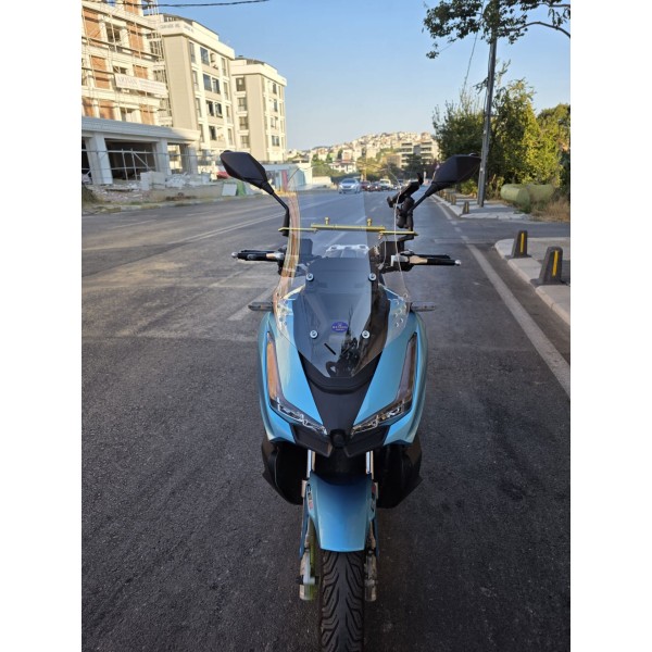 Arora Beatrix 150 Siperlik Ön Cam 2023 2025 Model 55cm Şeffaf Renkli 4mm KISA SPOR CAM