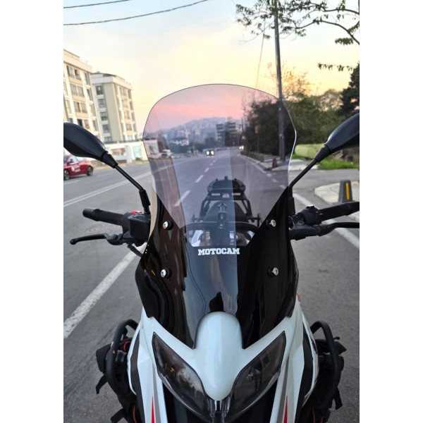 Benelli TRK 251 Siperlik Ön Cam 2019 2023 Model 56cm Füme Renkli 4mm Benelli TRK 251 Siperlik Ön Cam 2019 2023 Model 56cm Füme Renkli 4mm