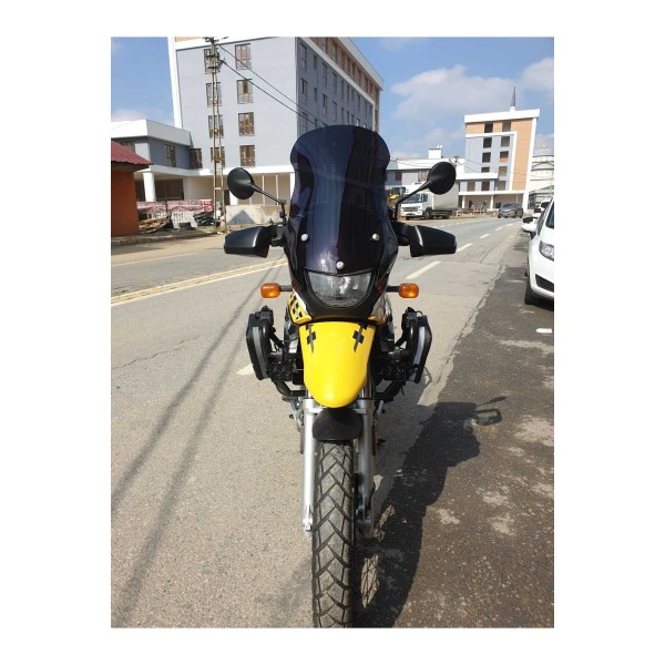 Bmw F650 GS Siperlik Ön Cam ( 3 Delikli ) 1999 2003 Model 58cm siyah Renkli 4mm Bmw F650 GS Siperlik Ön Cam ( 3 Delikli ) 1999 2003 Model 58cm siyah Renkli 4mm