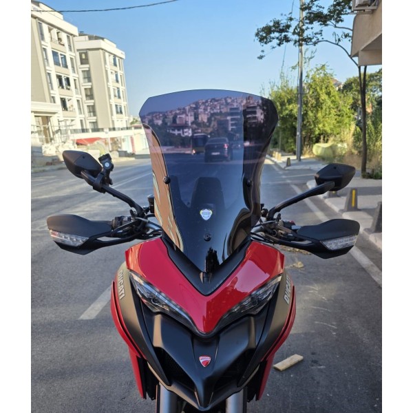 Ducati Multistrada V2 Siperlik Ön Cam 2022 2025 Model 60cm Siyah Renkli 4mm Ducati Multistrada V2 Siperlik Ön Cam 2022 2025 Model 60cm Siyah Renkli 4mm