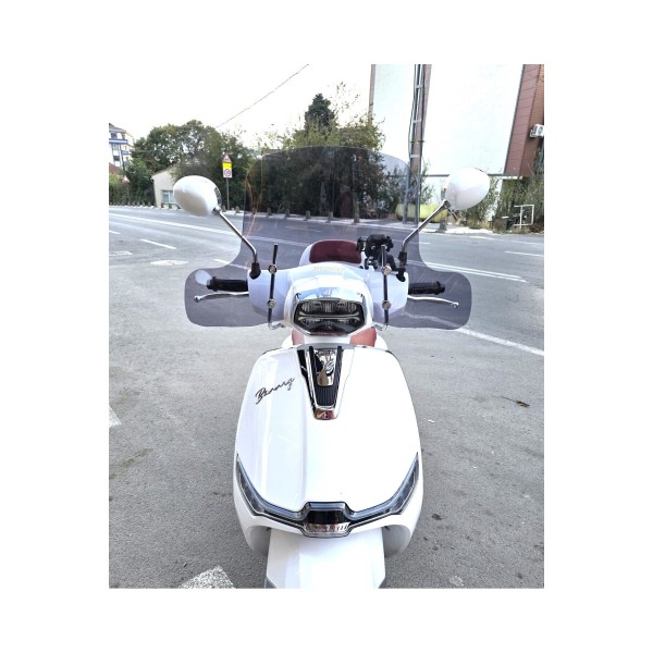 Küba Bannry Siperlik Ön Cam 2024 2025 Model 39cm Füme Renkli 4mm ELCİKLİ APARATSIZDIR Küba Bannry Siperlik Ön Cam 2024 2025 Model 39cm Füme Renkli 4mm ELCİKLİ APARATSIZDIR