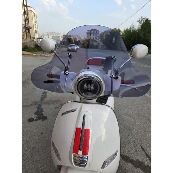 Küba Brilliant Siperlik Ön Cam 2021 2025 Model 45cm Füme Renkli Elcikli APARATSIZDIR Küba Brilliant Siperlik Ön Cam 2021 2025 Model 45cm Füme Renkli Elcikli APARATSIZDIR