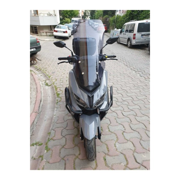 Küba Novax 200 Siperlik Ön Cam 2023 2025 Model 57cm Füme Renkli 4mm ORTA BOYLU CAM