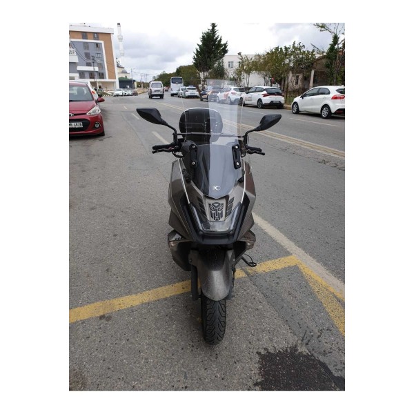 kymco Skytown 125 Siperlik Ön Cam 2023 2025 Model 72cm Şeffaf Renkli 4mm UZUN CAM kymco Skytown 125 Siperlik Ön Cam 2023 2025 Model 72cm Şeffaf Renkli 4mm UZUN CAM