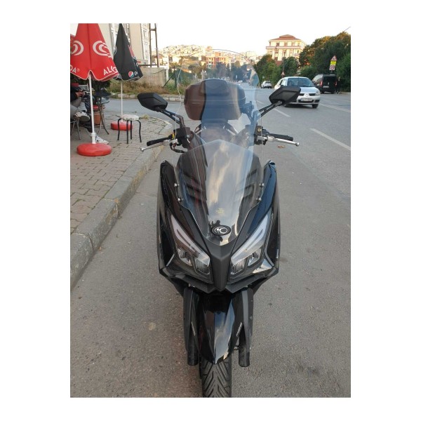 Kymco Xtown CT 250 Siperlik Ön Cam 2020 2025 Model 83cm Şeffaf Renkli 4mm UZUN CAM Kymco Xtown CT 250 Siperlik Ön Cam 2020 2025 Model 83cm Şeffaf Renkli 4mm UZUN CAM