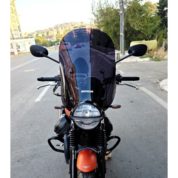 Moto Guzzi V7 Stone Siperlik Ön Cam 2021 2023 Model 53cm Siyah Renkli 4mm APARATSIZDIR Moto Guzzi V7 Stone Siperlik Ön Cam 2021 2023 Model 53cm Siyah Renkli 4mm APARATSIZDIR