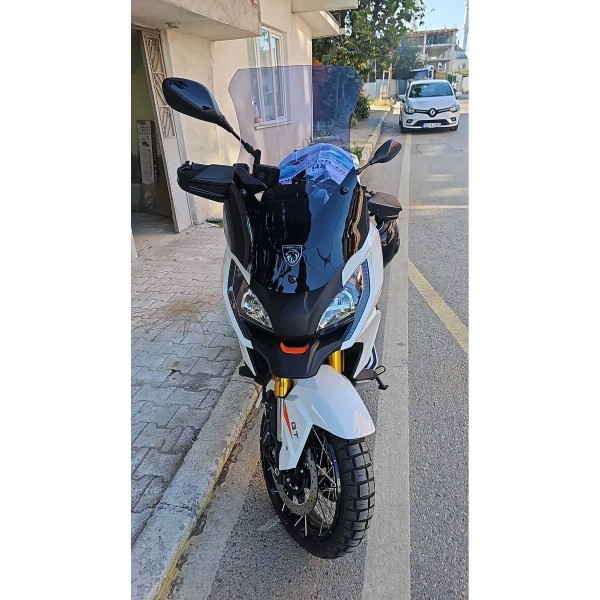 Peugeot XP 400 Siperlik Ön Cam 2023 2025 Model 65cm Füme Renkli 4mm UZUN CAM Peugeot XP 400 Siperlik Ön Cam 2023 2025 Model 65cm Füme Renkli 4mm UZUN CAM