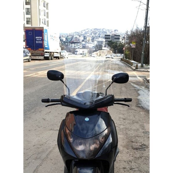 Piaggio Beverly 250 Siperlik Ön Cam 2005 2007 Model 53cm Şeffaf Renkli 4mm UZUN CAM Piaggio Beverly 250 Siperlik Ön Cam 2005 2007 Model 53cm Şeffaf Renkli 4mm UZUN CAM