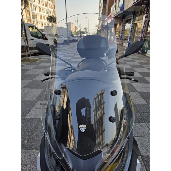 Piaggio MP3 530 Siperlik Ön Cam 2023 2025 Model 72cm Şeffaf Renkli 4mm UZUN CAM
