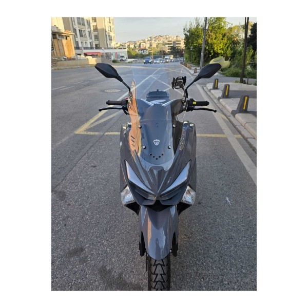 Revolt RSX4 Siperlik Ön Cam 2022 2025 Model 65cm Şeffaf Renkli 4mm ORTA BOYLU Revolt RSX4 Siperlik Ön Cam 2022 2025 Model 65cm Şeffaf Renkli 4mm ORTA BOYLU