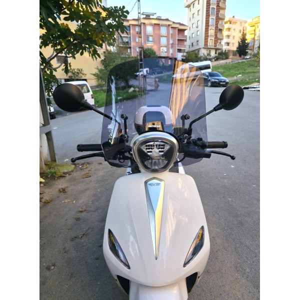 Rks Letbe LB 125 Ön Cam 2023 2025 Model 44cm Füme Renkli 4mm ELCİKSİZ APARAT GÖNDERİLMEYECEK