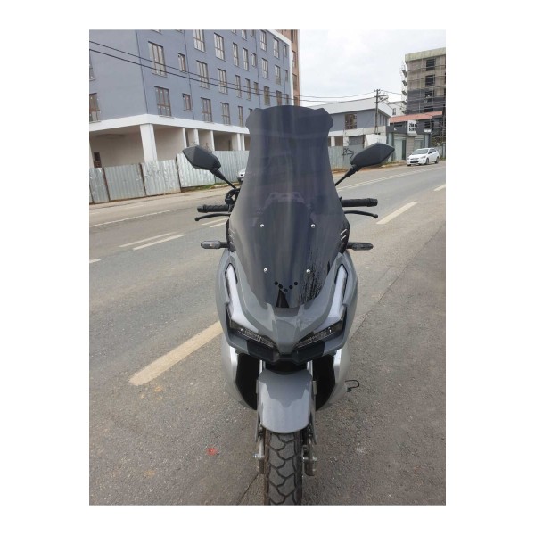 RKS Veloce 150 Siperlik Ön Cam 2023 2025 Model 65cm Siyah Renkli 4mm ORTA BOYLU CAM