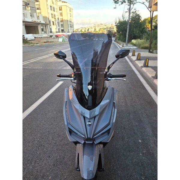 Sym JET 14 EVO 200 PLUS Siperlik Ön Cam 2023 2025 Model 58cm Siyah Renkli 4mm