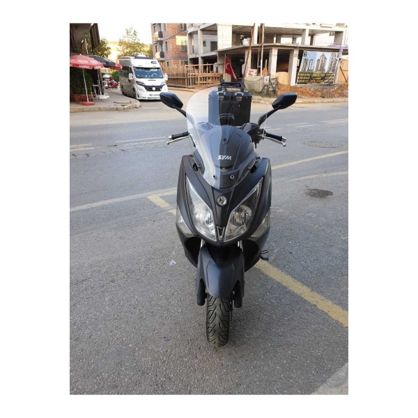 SYM Joymax 250 İ Siperlik Ön Cam 2013 2016 Model 54cm Şeffaf Renkli 4mm KISA SPOR CAM