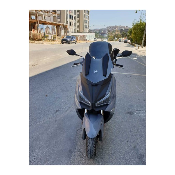 SYM Joymax Z Plus Siperlik Ön Cam 2023 2025 Model 70cm Şeffaf Renkli 4mm