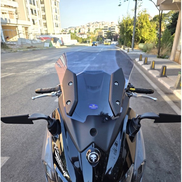 Sym Maxsym TL 508 Siperlik Ön Cam 2022 2025 Model 41cm Füme Renkli 4mm SPORTİF