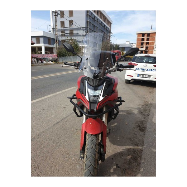 Voge DS 300 Siperlik Ön Cam 2021 2025 Model 55cm Şeffaf Renkli 4mm