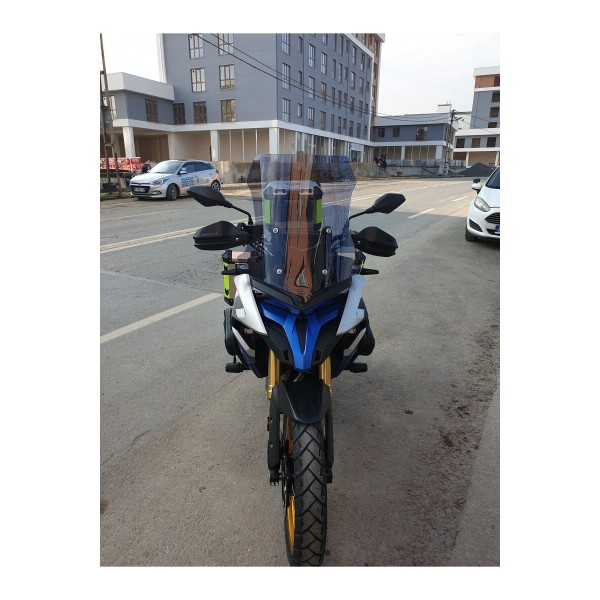 Voge DSX 525 Siperlik Ön Cam 2023 2025 Model 56cm Füme Renkli 4mm SPORTİF MODEL