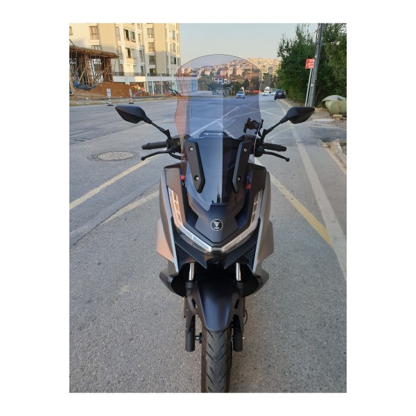 Voge SR3 Siperlik Ön Cam 2023 2025 Model 70cm Füme Renk 4mm