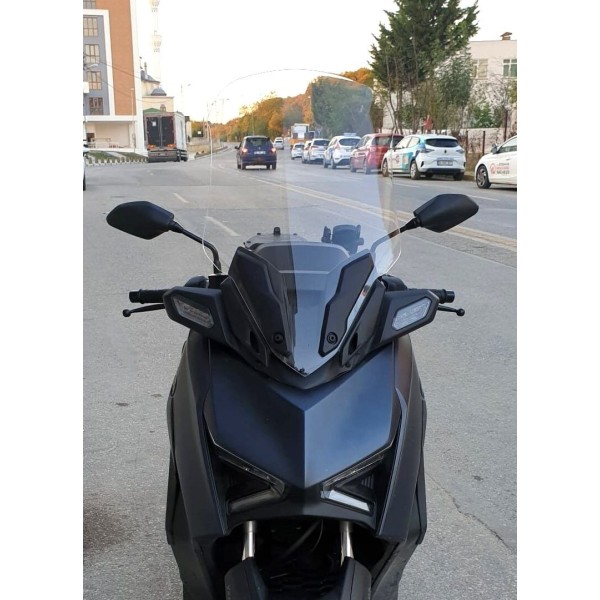 Yamaha Xmax 250 Siperlik Ön Cam 2023 2025 Model 65cm Şeffaf Renkli 4mm ORTA BOYLU CAM