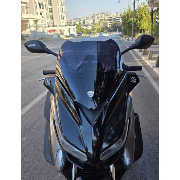 Yamaha Xmax Ön Cam 2014 2017 Model 36cm Siyah Renkli 4mm SPORTİF