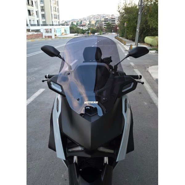 Yamaha Xmax Techmax Siperlik Ön Cam 2025 Model 52cm Füme Renkli 4mm Asansörlü