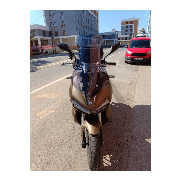 Yuki Adventure 150 Siperlik Ön Cam 2023 2025 Model 65cm Füme Renkli 4mm ORTA BOYLU CAM Yuki Adventure 150 Siperlik Ön Cam 2023 2025 Model 65cm Füme Renkli 4mm ORTA BOYLU CAM