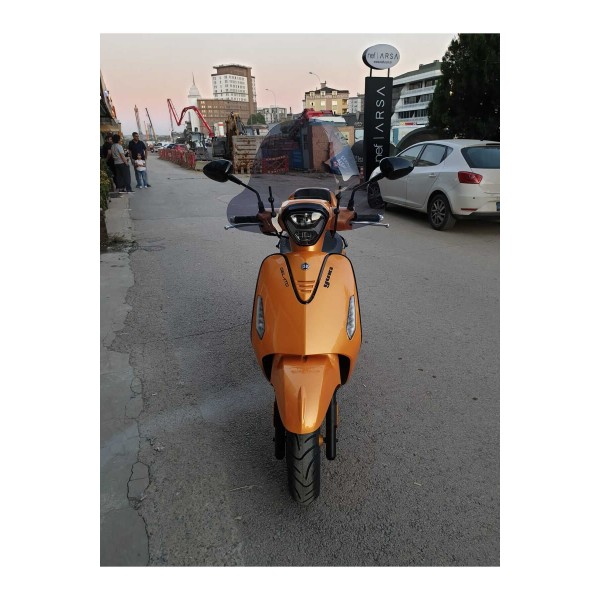 Yuki Gelato 150 Siperlik Ön Cam 2023 2025 Model 43cm Füme Renkli 4mm APARATSIZDIR Yuki Gelato 150 Siperlik Ön Cam 2023 2025 Model 43cm Füme Renkli 4mm APARATSIZDIR