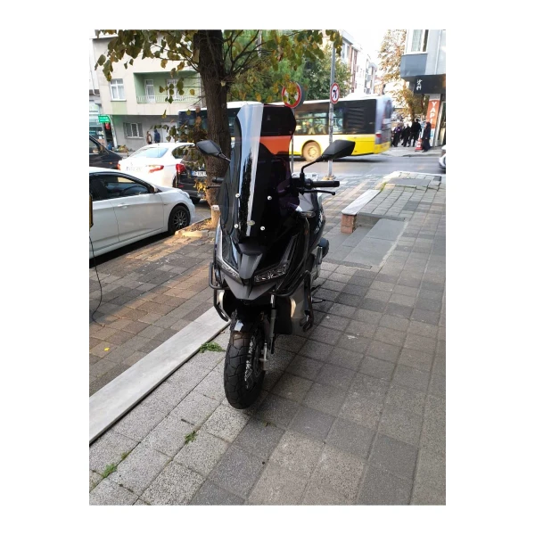 Barossa Adv 125 Siperlik Ön Cam 2025 Model 57Cm Siyah Renkli 4Mm Kisa Spor Cam Barossa Adv 125 Siperlik Ön Cam 2025 Model 57Cm Siyah Renkli 4Mm Kisa Spor Cam