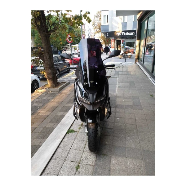 Barossa Adv 125 Siperlik Ön Cam 2025 Model 65Cm Siyah Renkli 4Mm Orta Boylu Cam Barossa Adv 125 Siperlik Ön Cam 2025 Model 65Cm Siyah Renkli 4Mm Orta Boylu Cam