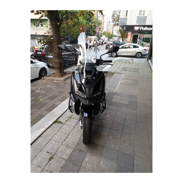 Barossa Adv 125 Siperlik Ön Cam 2025 Model 75Cm Şeffaf Renkli 4Mm Uzun Cam Barossa Adv 125 Siperlik Ön Cam 2025 Model 75Cm Şeffaf Renkli 4Mm Uzun Cam