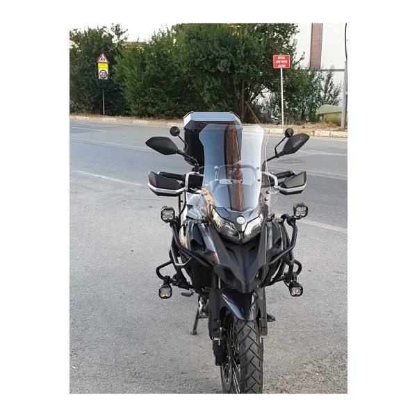 Benelli Trk 502 X Siperlik Ön Cam 2017 2025 Model 54Cm Şeffaf Renkli 4Mm Uzun Cam
