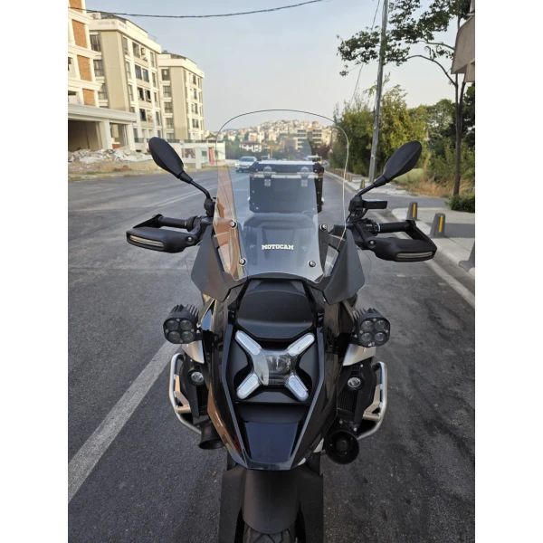 Bmw R 1300 Gs Siperlik Ön Cam 2023 2025 Model 48Cm Şeffaf Renkli 4Mm Bmw R 1300 Gs Siperlik Ön Cam 2023 2025 Model 48Cm Şeffaf Renkli 4Mm