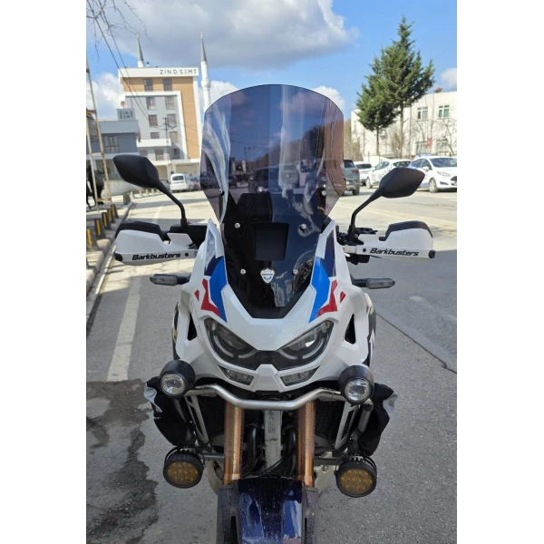 Honda Africa Twin Crf 1100 L4 Ön Cam 2023 2025 Model 54Cm Siyah Renkli 4Mm Uzun Ve Geni̇ş