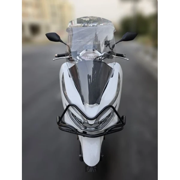 Honda Pcx Siperlik Ön Cam 2018 2020 Model 65Cm Şeffaf Renkli 4Mm Orta Boylu Cam Honda Pcx Siperlik Ön Cam 2018 2020 Model 65Cm Şeffaf Renkli 4Mm Orta Boylu Cam