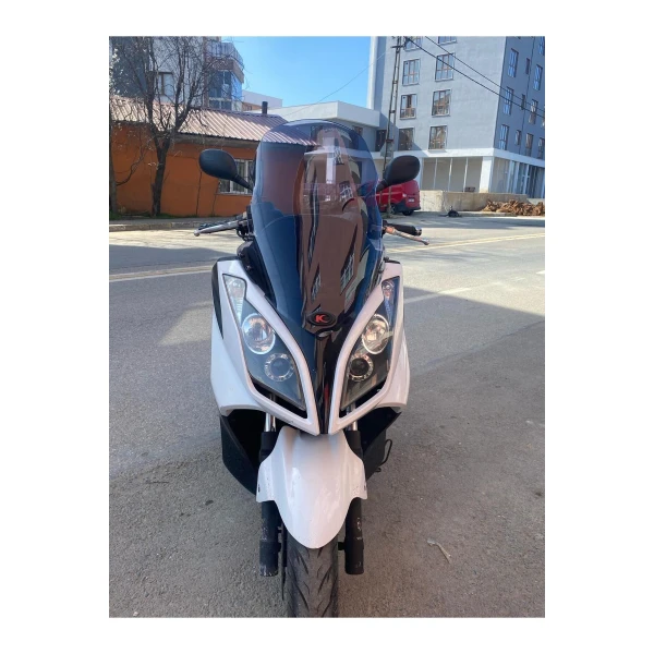 Kymco Downtown Siperlik Ön Cam 2009 2017 Model 78Cm Füme Renkli 4Mm Uzun Cam Kymco Downtown Siperlik Ön Cam 2009 2017 Model 78Cm Füme Renkli 4Mm Uzun Cam