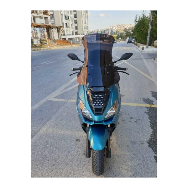 Peugeot Pulsion 125 Siperlik Ön Cam 2022 2025 Model 68Cm Siyah Renkli 4Mm