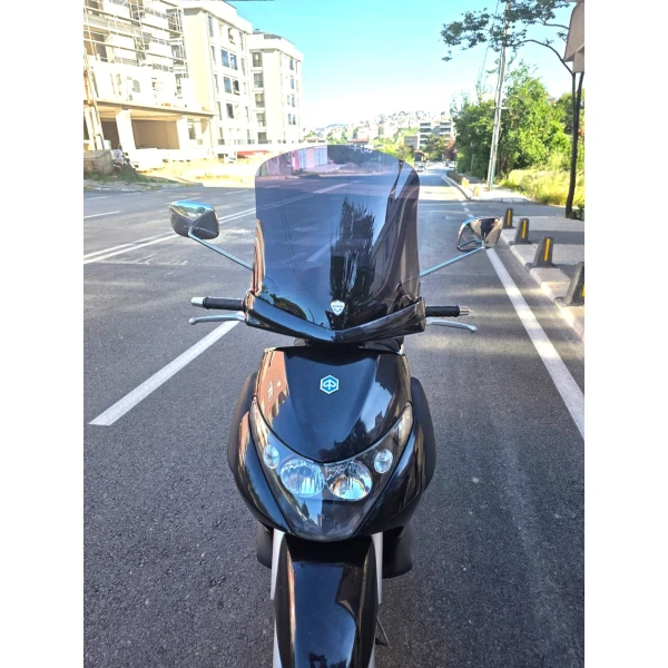 Piaggio Beverly 250 Siperlik Ön Cam 2005 2007 Model 44Cm Siyah Renkli 4Mm Piaggio Beverly 250 Siperlik Ön Cam 2005 2007 Model 44Cm Siyah Renkli 4Mm