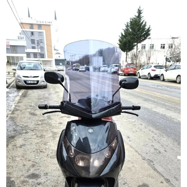 Piaggio Beverly 250 Siperlik Ön Cam 2005 2007 Model 53Cm Füme Renkli 4Mm Uzun Cam Piaggio Beverly 250 Siperlik Ön Cam 2005 2007 Model 53Cm Füme Renkli 4Mm Uzun Cam