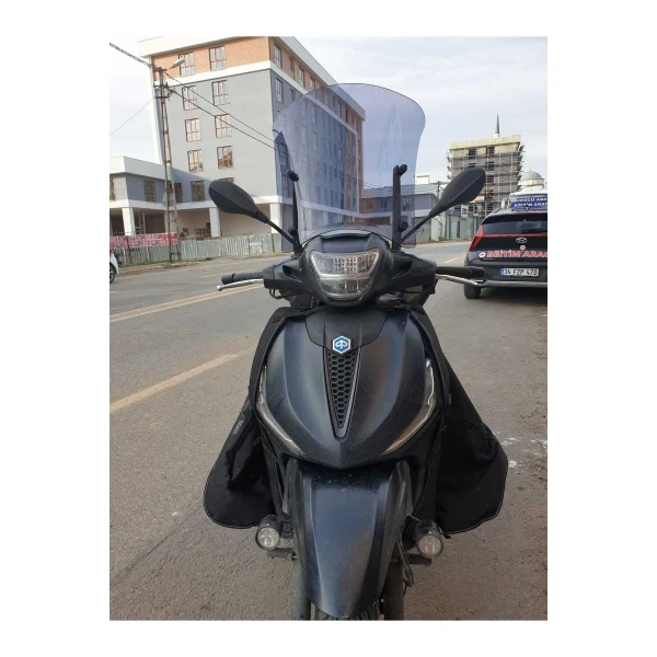 Piaggio Beverlys 400 Siperlik Ön Cam 2021 2025 Model 44Cm Füme Renkli 4Mm Piaggio Beverlys 400 Siperlik Ön Cam 2021 2025 Model 44Cm Füme Renkli 4Mm