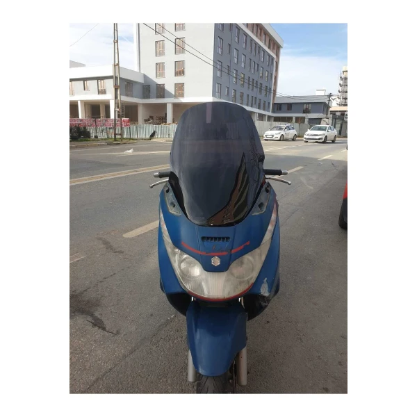 Piaggio X8 200 Siperlik Ön Cam 2004 2006 Model 70Cm Siyah Renkli 4Mm Piaggio X8 200 Siperlik Ön Cam 2004 2006 Model 70Cm Siyah Renkli 4Mm