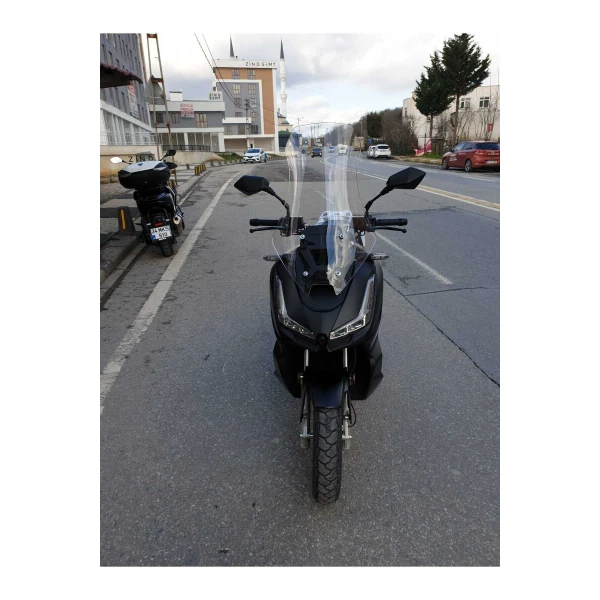 Skyjet Rivero 125 Siperlik Ön Cam 2025 Model 57Cm Şeffaf Renkli 4Mm Kisa Spor Cam Skyjet Rivero 125 Siperlik Ön Cam 2025 Model 57Cm Şeffaf Renkli 4Mm Kisa Spor Cam