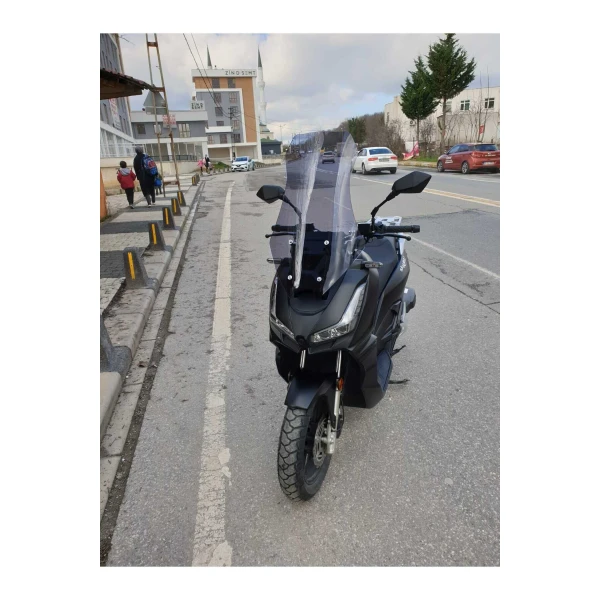 Skyjet Rivero 125 Siperlik Ön Cam 2025 Model 68Cm Füme Renkli 4Mm Orta Boylu Cam Skyjet Rivero 125 Siperlik Ön Cam 2025 Model 68Cm Füme Renkli 4Mm Orta Boylu Cam