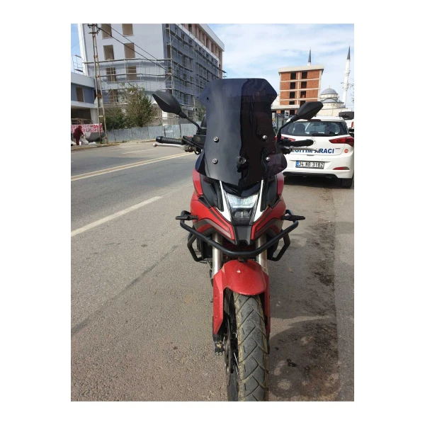 Voge Ds 300 Siperlik Ön Cam 2021 2025 Model 55Cm Siyah Renkli 4Mm