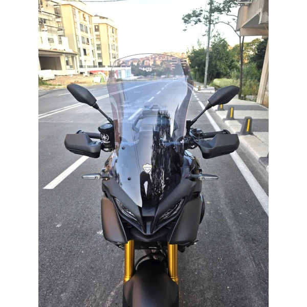 Yamaha Tracer 900 Siperlik Ön Cam 2023 2025 Model 61Cm Füme Renkli 4Mm