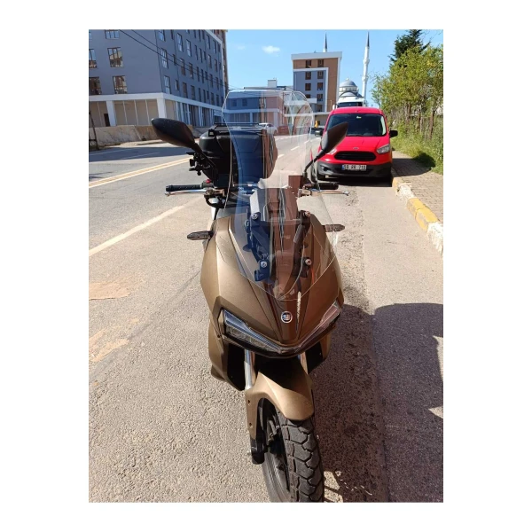 Yuki Adventure 150 Siperlik Ön Cam 2023 2025 Model 65Cm Şeffaf Renkli 4Mm Orta Boylu Cam Yuki Adventure 150 Siperlik Ön Cam 2023 2025 Model 65Cm Şeffaf Renkli 4Mm Orta Boylu Cam