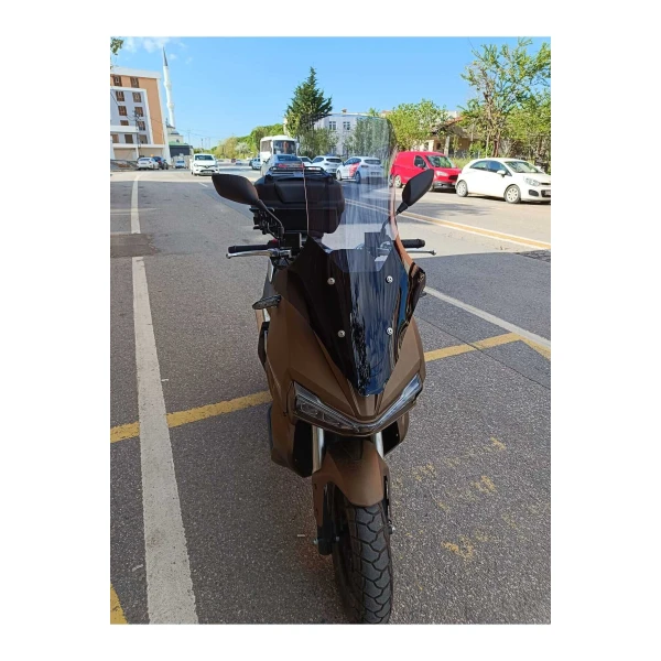 Yuki Adventure 150 Siperlik Ön Cam 2023 2025 Model 78Cm Füme Renkli 4Mm Uzun Cam Yuki Adventure 150 Siperlik Ön Cam 2023 2025 Model 78Cm Füme Renkli 4Mm Uzun Cam