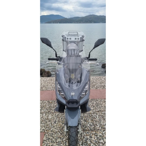 Yuki Xway 125 Siperlik Ön Cam 2023 2025 Model 65Cm Şeffaf Renkli 4Mm Orta Boylu Cam Yuki Xway 125 Siperlik Ön Cam 2023 2025 Model 65Cm Şeffaf Renkli 4Mm Orta Boylu Cam